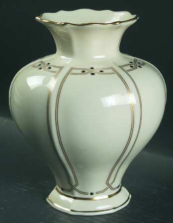 Vanguard Collection (Giftware) 7" Vase