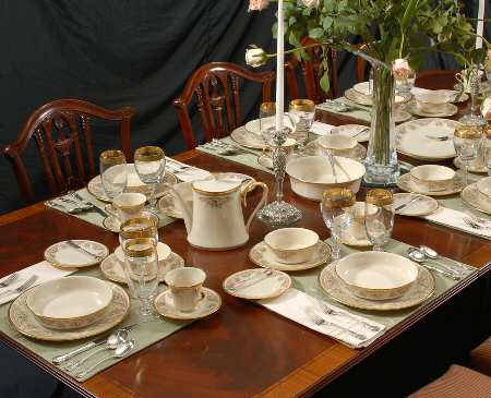 Versailles 52 Piece Estate Set