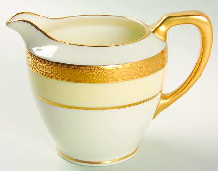 Vernon (Cream Rim) Creamer by Lenox