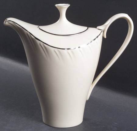 Weatherly Coffee Pot & Lid