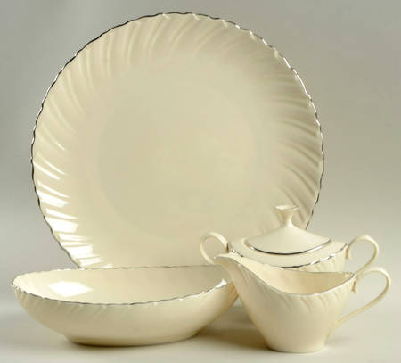 Weatherly 5 Piece Hostess Set