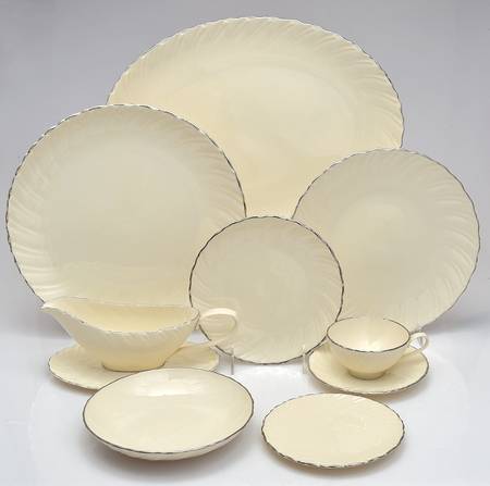 Weatherly 51 Piece Estate Set