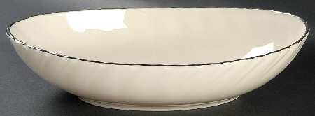 Weatherly 8" Oval Vegetable Bowl