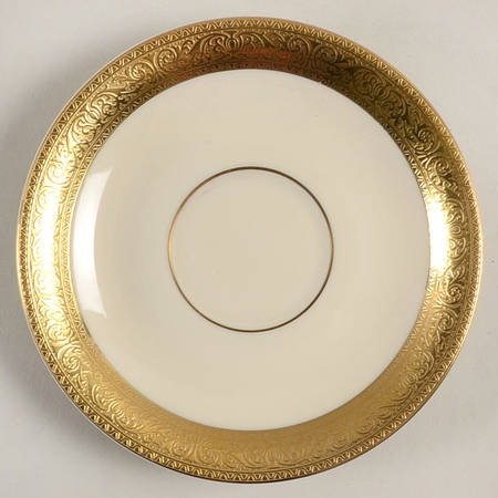 Westchester Saucer for Footed Cup