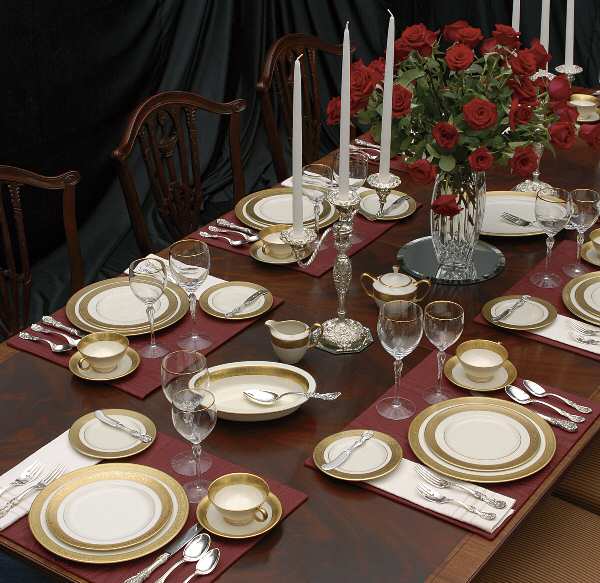 Westchester 45 Piece Estate Set