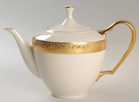 Westchester Teapot & Lid