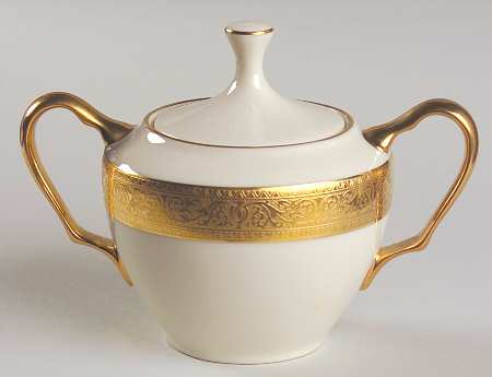 Westchester Shape 1962 Sugar Bowl & Lid