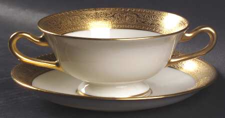 Westchester Footed Bouillon Cup & Saucer