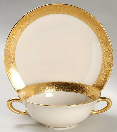 Westchester Flat Cream Soup Bowl & Saucer Set