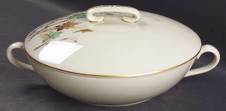 Westwind Round Covered Vegetable