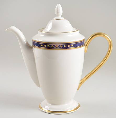 Winslow Castle 1999 Shape Coffee Pot & Lid