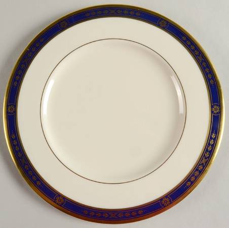 Winslow Castle Luncheon Plate