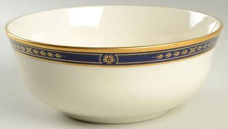 Winslow Castle 9" Round Vegetable Bowl