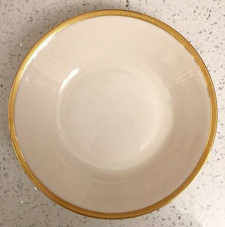 Windsor (Green Backstamp) Coupe Soup Bowl