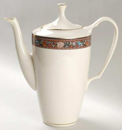 Witherspoon Coffee Pot & Lid