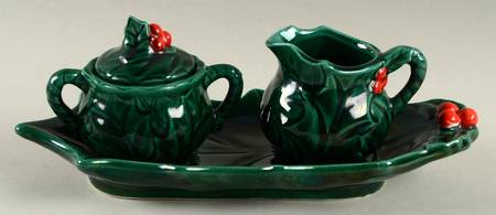Green Holly Tray for Mini Creamer & Sugar with Lid