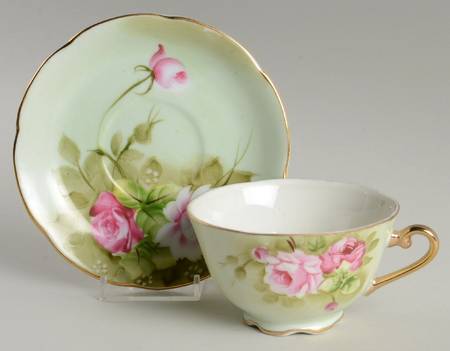Heritage Green Footed Cup & Saucer Set