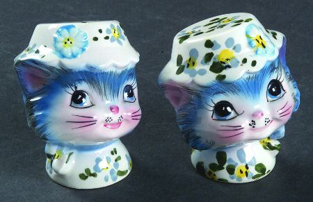 Miss Priss Salt & Pepper Set