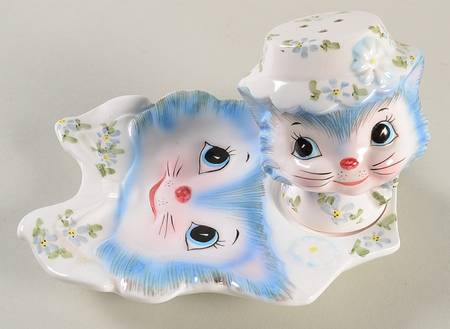 Miss Priss Spoon Rest with Shaker