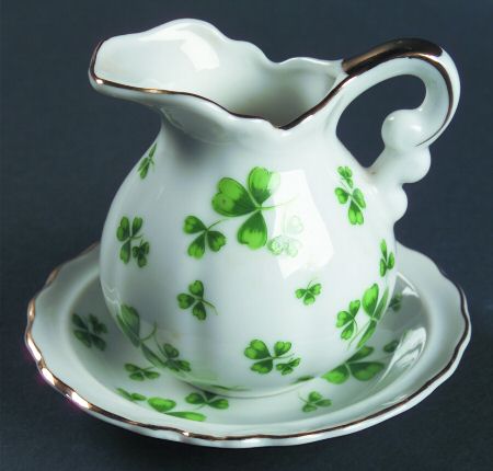 Shamrock St Patrick Miniature Pitcher and Bowl Set