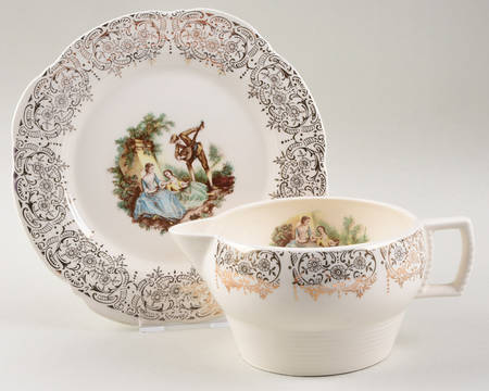 China d'Or (Filigree 1TS284) Round Gravy Boat & Underplate