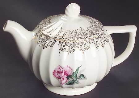 Le Fleur Rouge Teapot & Lid