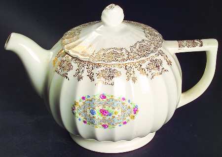 Lyric Teapot & Lid