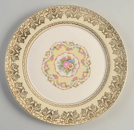 Royal Delight Cake Plate