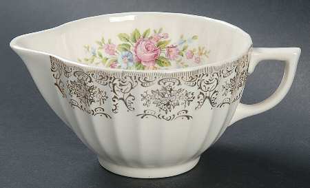 Rosalie (Scalloped) Creamer