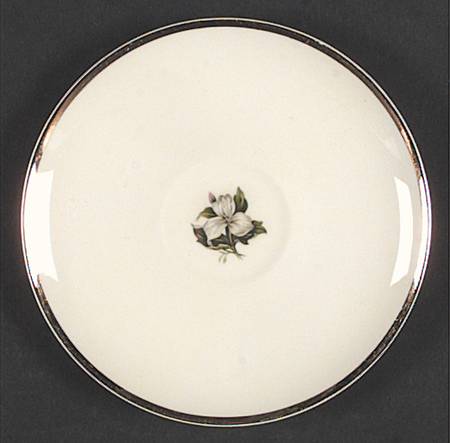 Trillium White (Glamour, Coupe) Saucer for Flat Cup