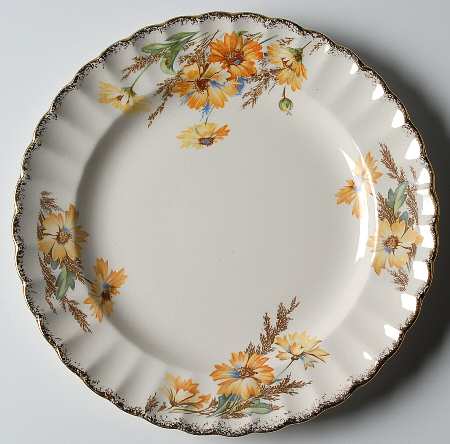 Yellow Daisy (Gold Trim) Luncheon Plate