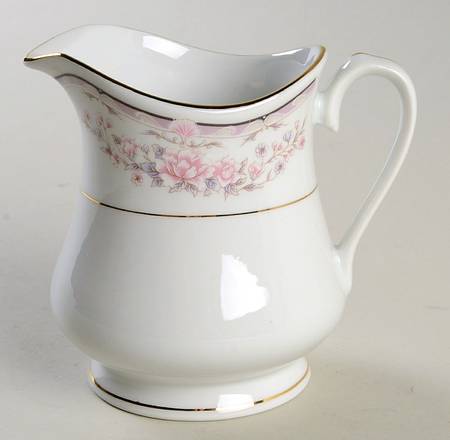 Donna (Gold Verge) Creamer