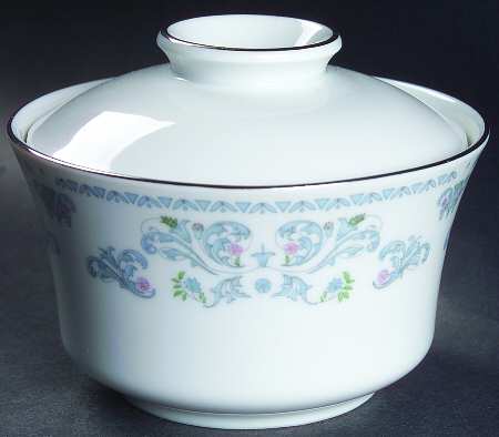 Dorchester Sugar Bowl & Lid
