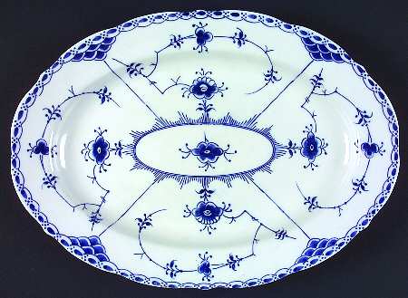 Blue Fjord (Scalloped) 14" Oval Serving Platter