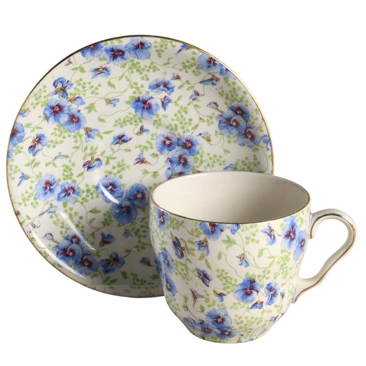 Pansy Flat Cup & Saucer Set
