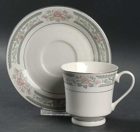 Grace Footed Cup & Saucer Set