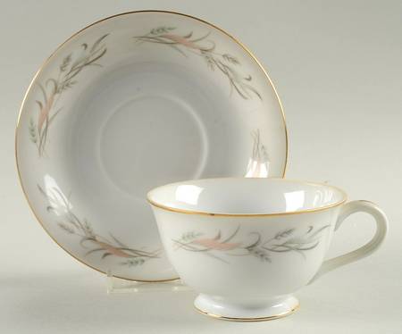 Joyce Footed Cup & Saucer Set