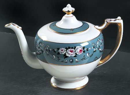 Annalia Teapot & Lid