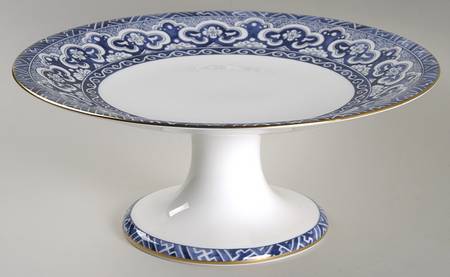 Empire 9" Diameter Pedestal Cake Stand