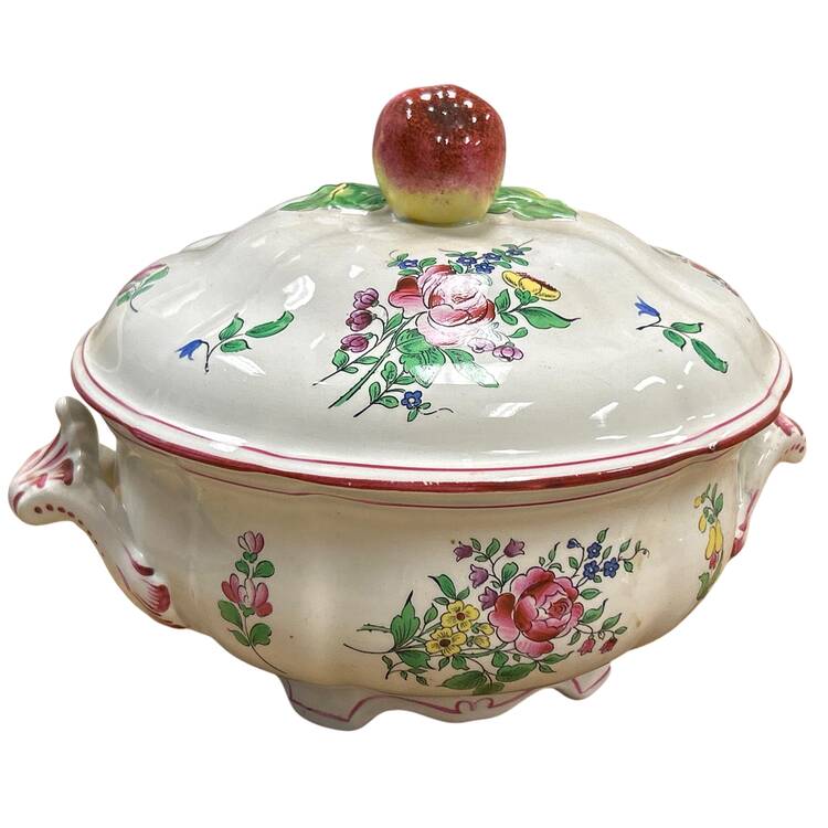 Old Strasbourg (Off White Background) Round Covered Vegetable