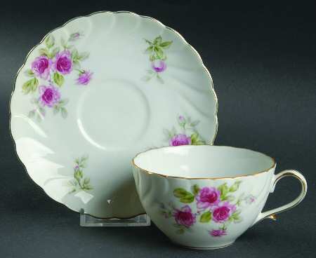 Romance Flat Cup & Saucer Set