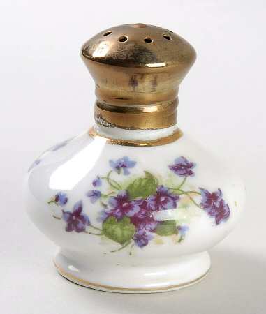 LEF23 Individual Pepper Shaker
