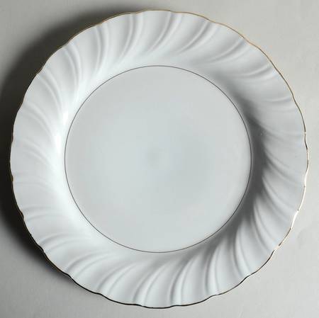 Royal Gold by Lynn's China