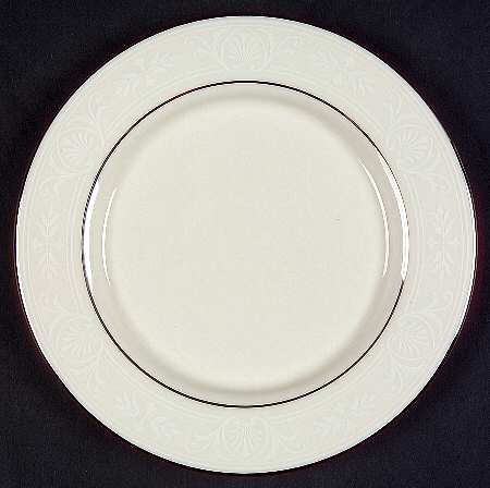 Courtyard Platinum Tidbit Plate