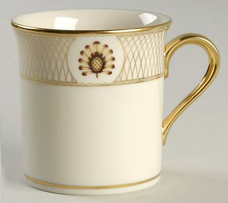 Colin Cowie Au Courant Mug