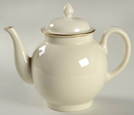 L26 Teapot & Lid