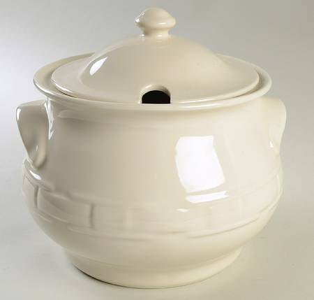 Woven Traditions Ivory Tureen & Lid