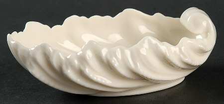 Shell Bowl Collection Cream (No Trim) 4" Shell Shaped Bowl
