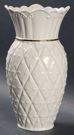 Matelasse 9" Vase