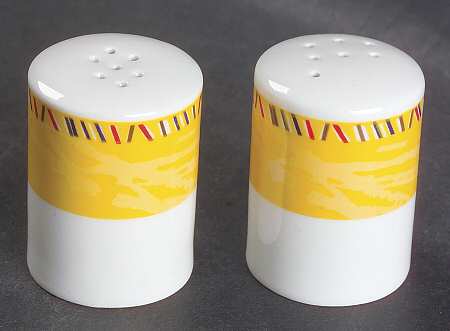 Maesto Yellow Salt & Pepper Set